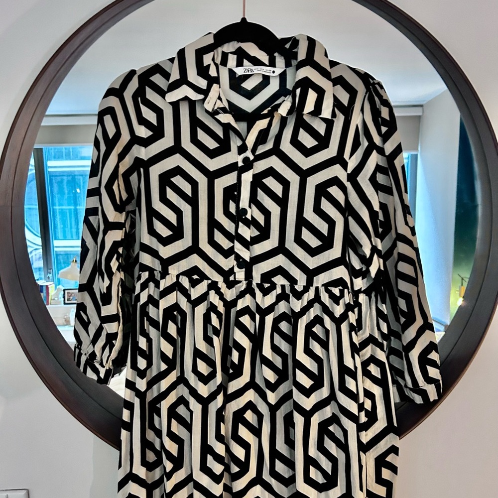 Zara Black and White geometric Karen tiered midi shirt dress